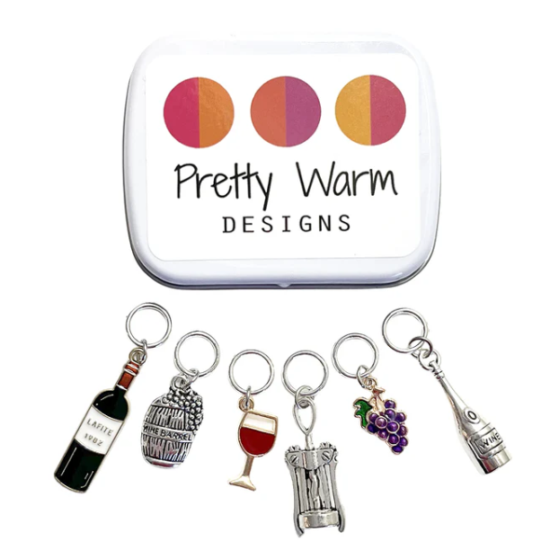 Knitting stitch markers with storage tin