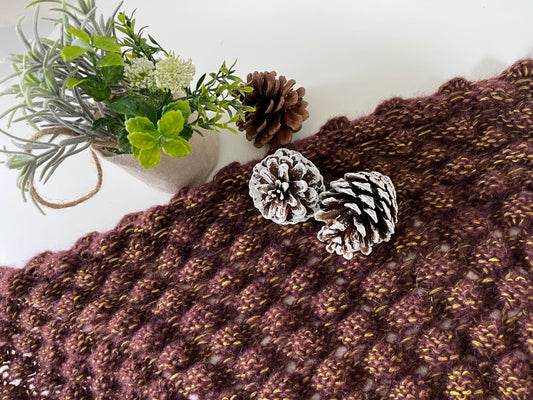 Daruma Geek Yarn Pine Cone Shawl Kit
