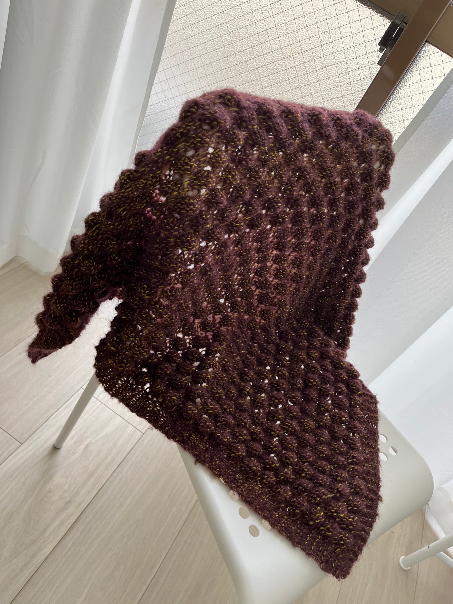 Daruma Geek Yarn Pine Cone Shawl Kit