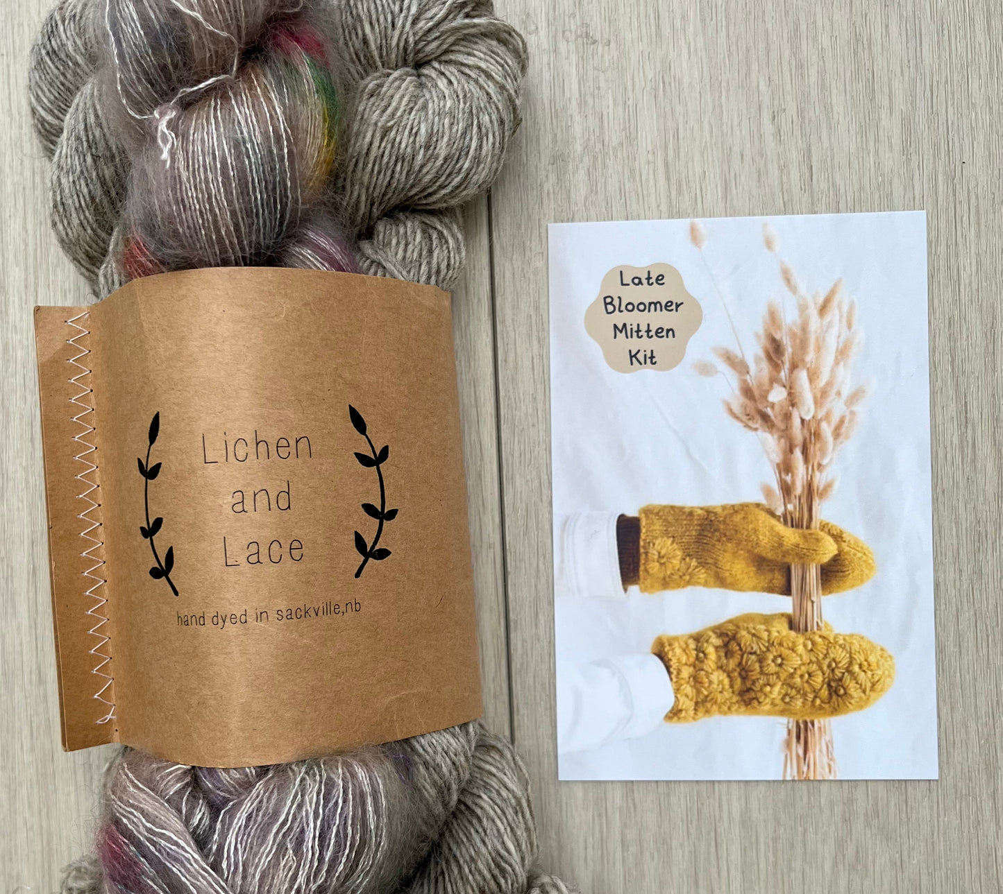 Lichen and Lace X Kristin Ledgett Late Bloomer 手袋手編みキット