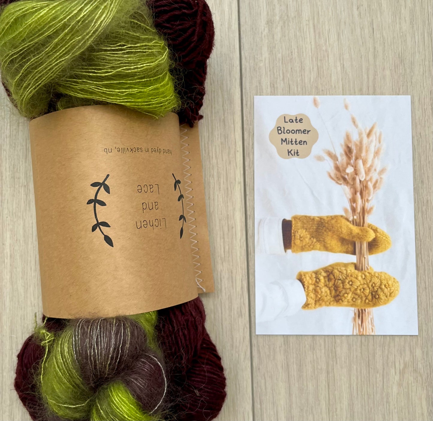 Lichen and Lace X Kristin Ledgett Late Bloomer 手袋手編みキット