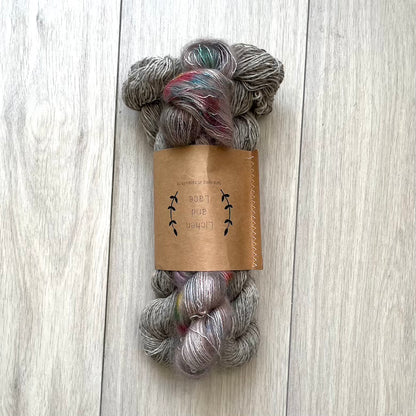Lichen and Lace X Kristin Ledgett Late Bloomer 手袋手編みキット