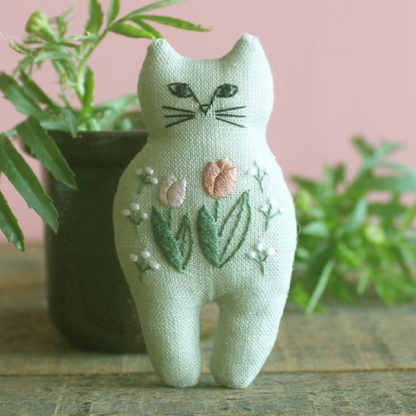 NEKOGAO ブローチ 刺繍キット
