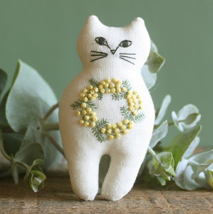 NEKOGAO ブローチ 刺繍キット