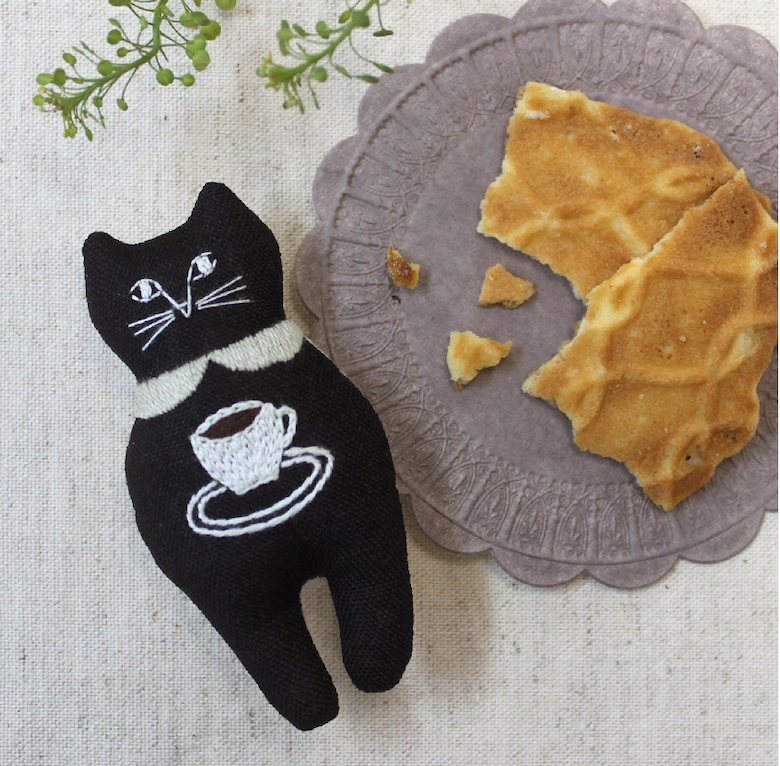 NEKOGAO ブローチ 刺繍キット