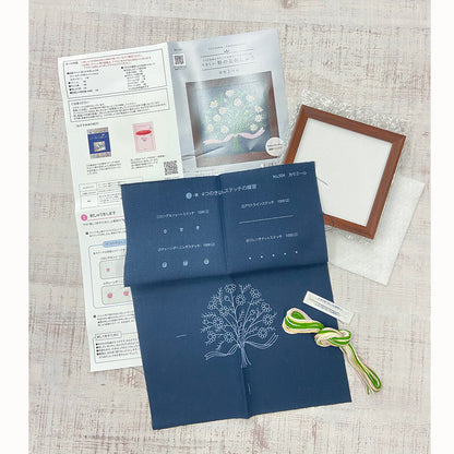 野の花刺しゅう「カモミール」