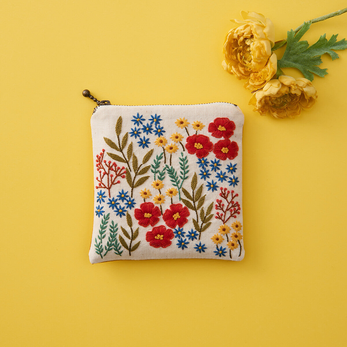 ワイルドガーデン square pouch