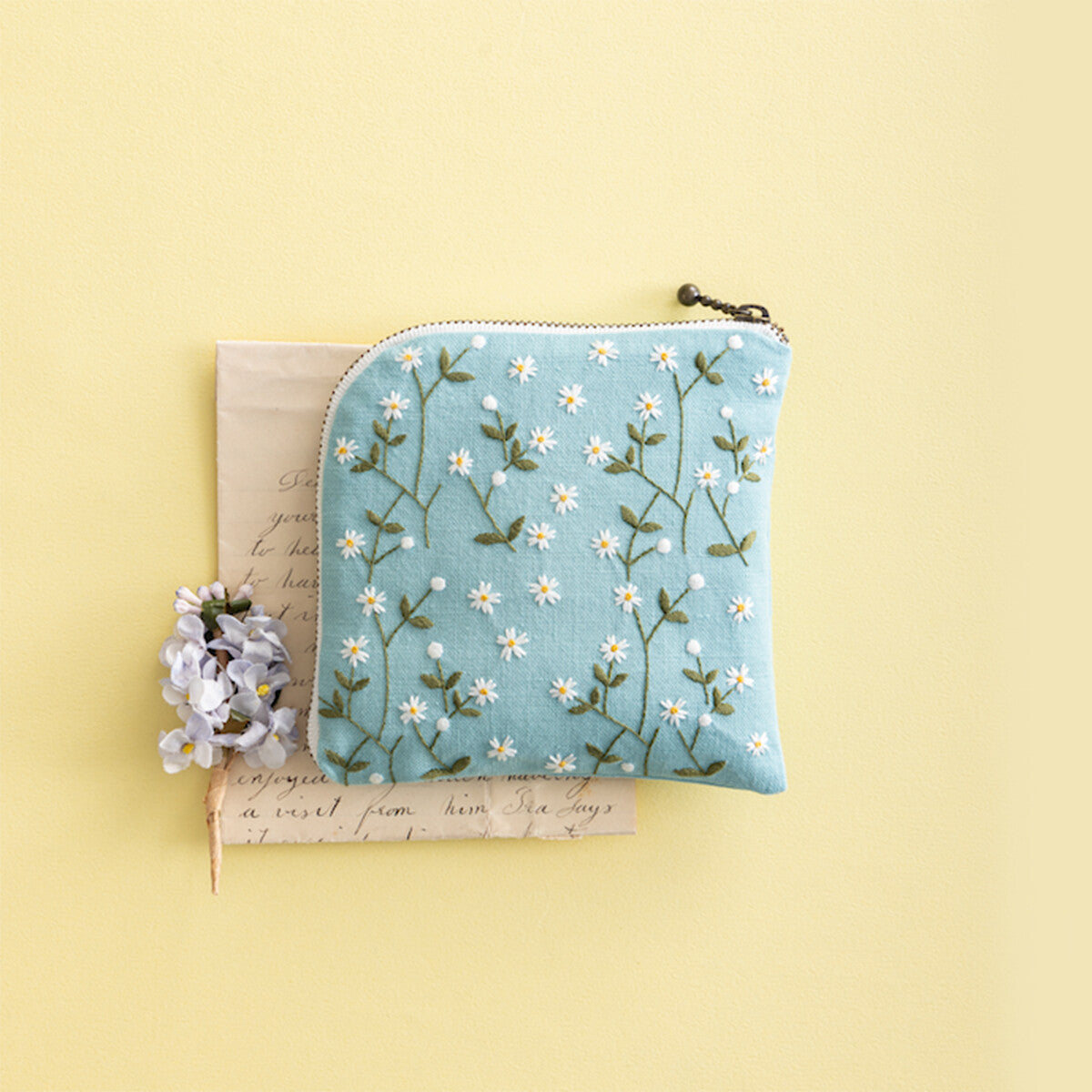 星あかりの刺繡手帖ラウンドポーチ